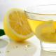 Zitronenwasser zur Gewichtsreduktion